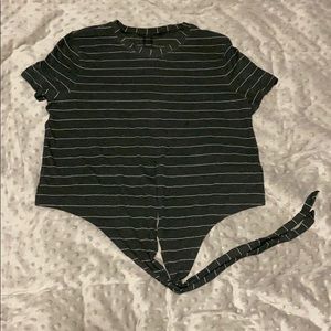 Lululemon t-shirt with front tie!